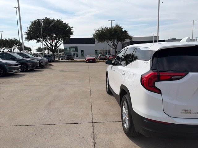 Used 2020 GMC Terrain SLE FWD image 6