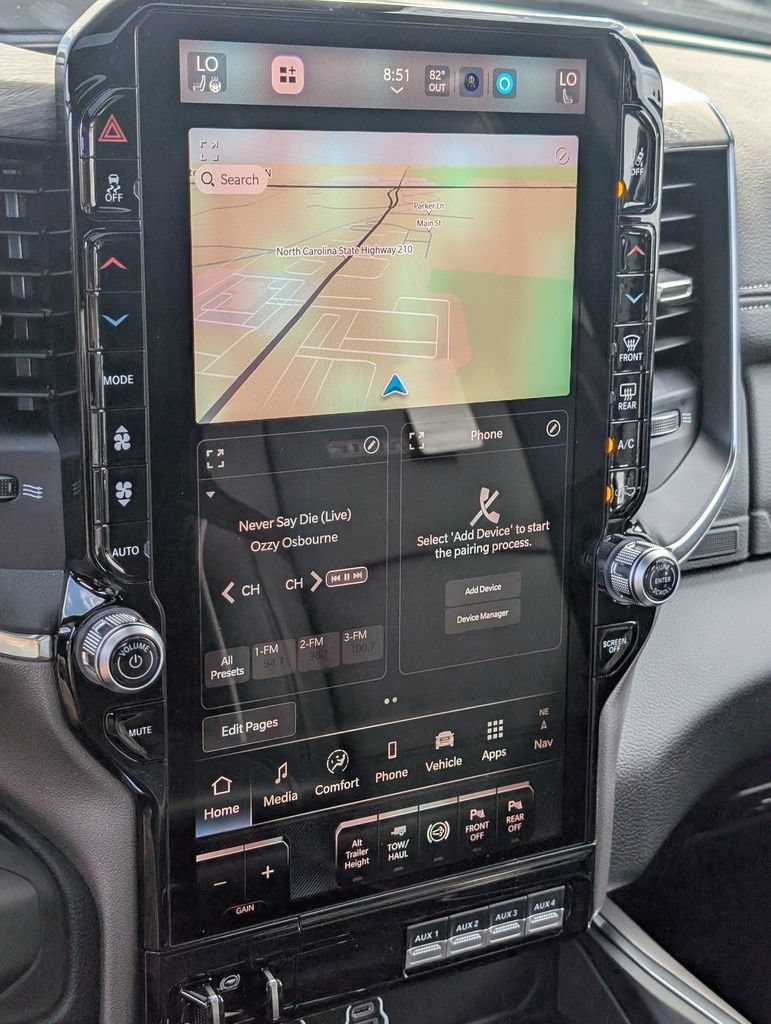 New 2026 RAM 3500 Laramie AWD/4WD image 18