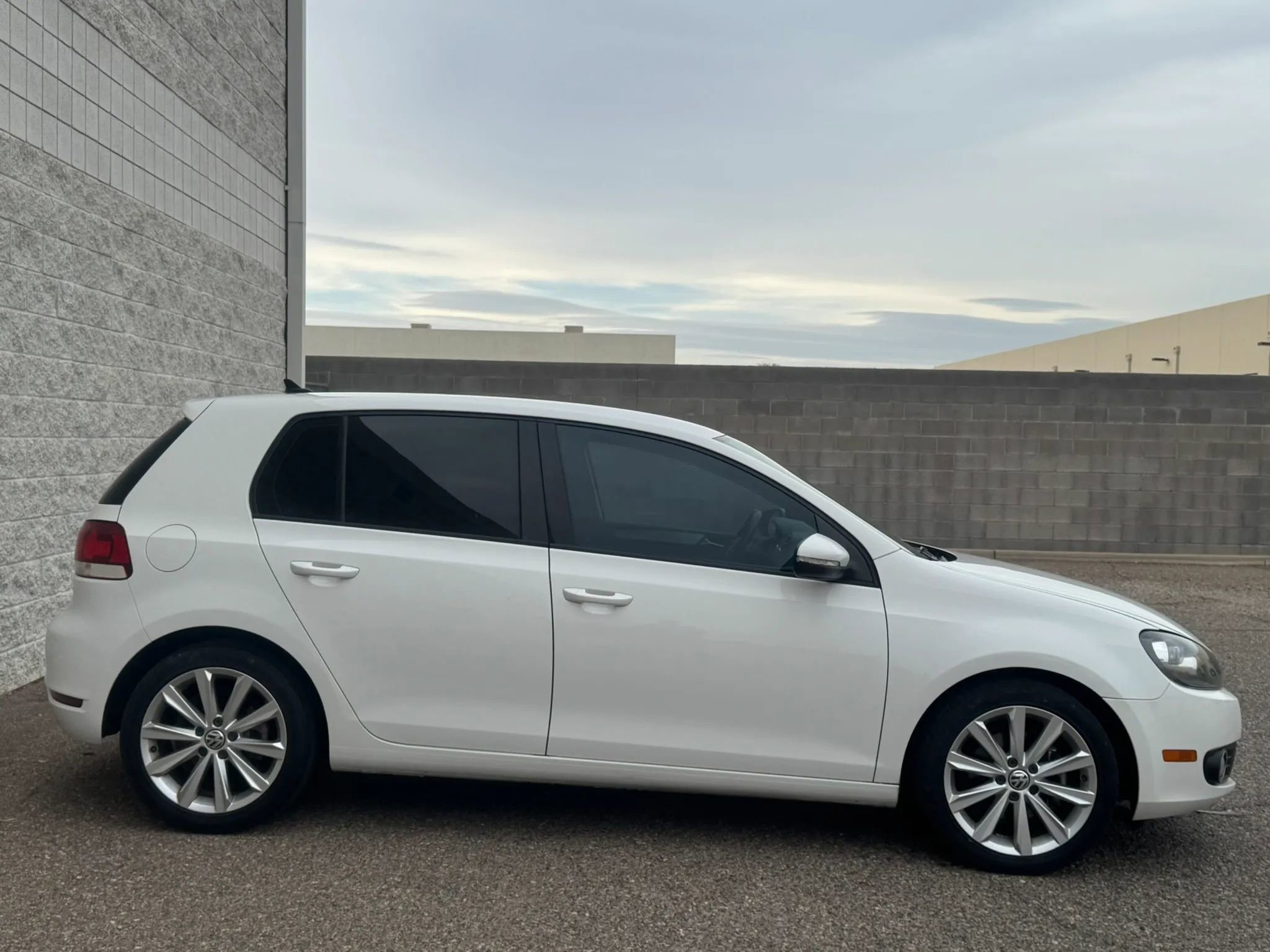Used 2014 Volkswagen Golf TDI FWD image 4