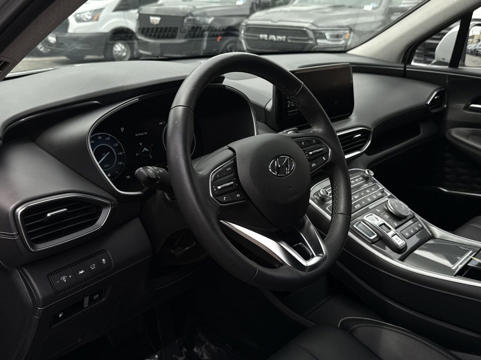 Used 2022 Hyundai Santa Fe Limited AWD/4WD image 16