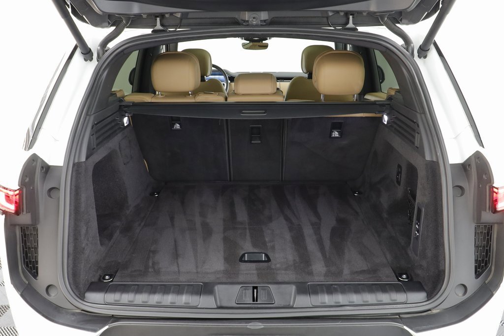 Certified 2025 Land Rover Range Rover Sport SE image 17