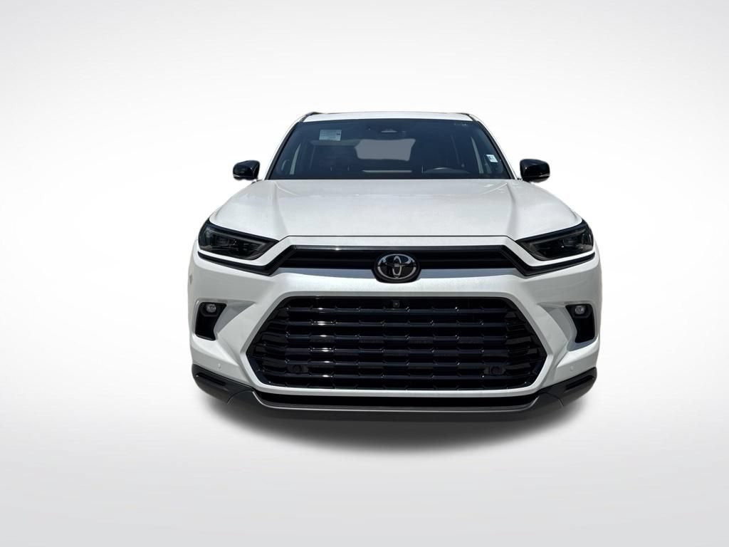 Used 2025 Toyota Grand Highlander AWD Hybrid image 3