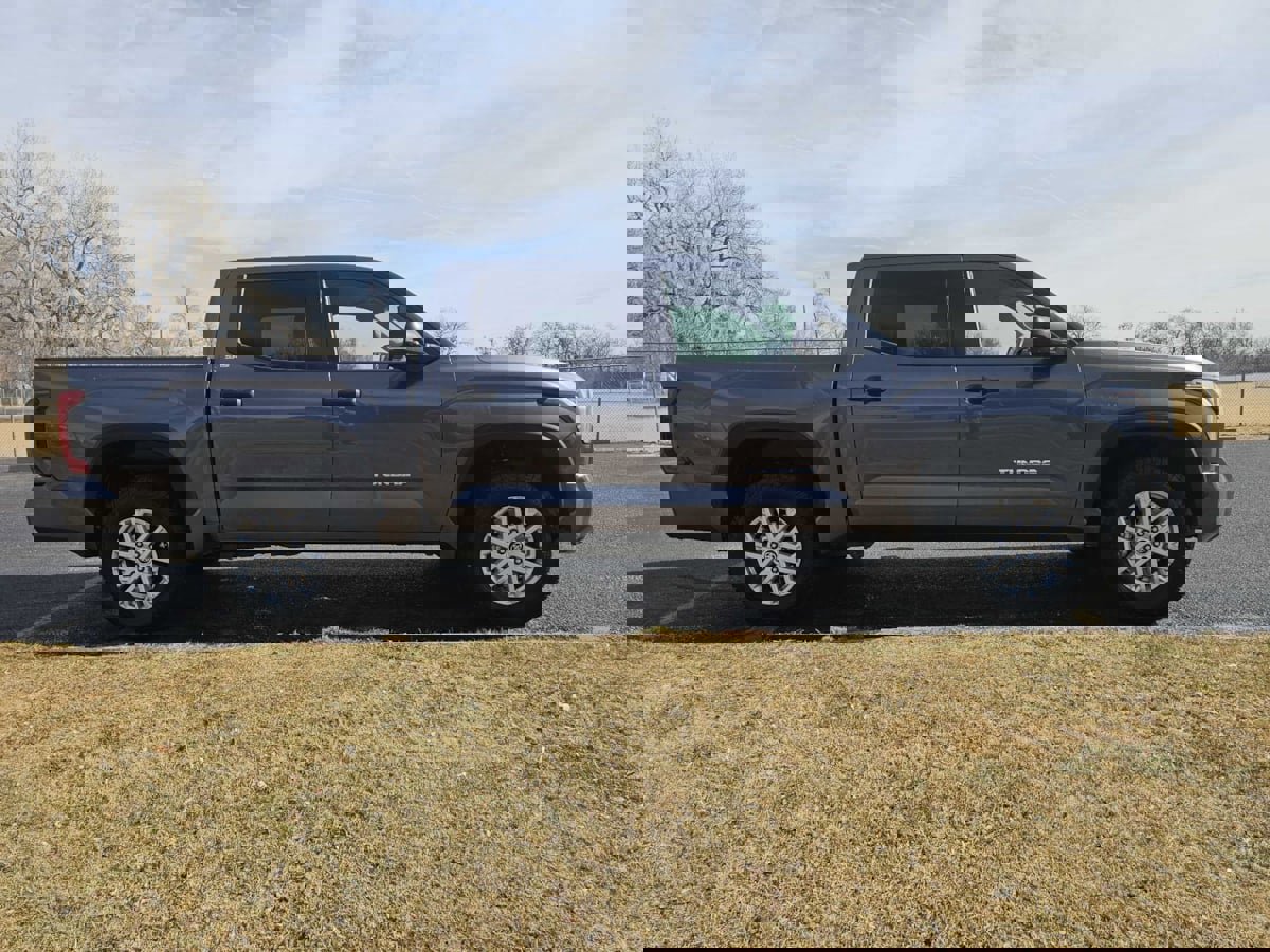 Used 2023 Toyota Tundra SR5 w/ SR5 Convenience Package image 6