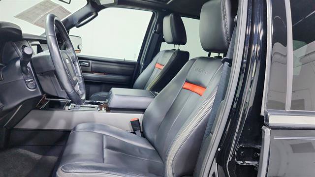 Used 2017 Ford Expedition Platinum RWD image 11