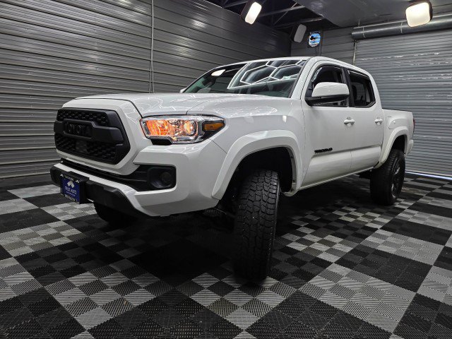 Used 2023 Toyota Tacoma SR5 AWD/4WD image 40