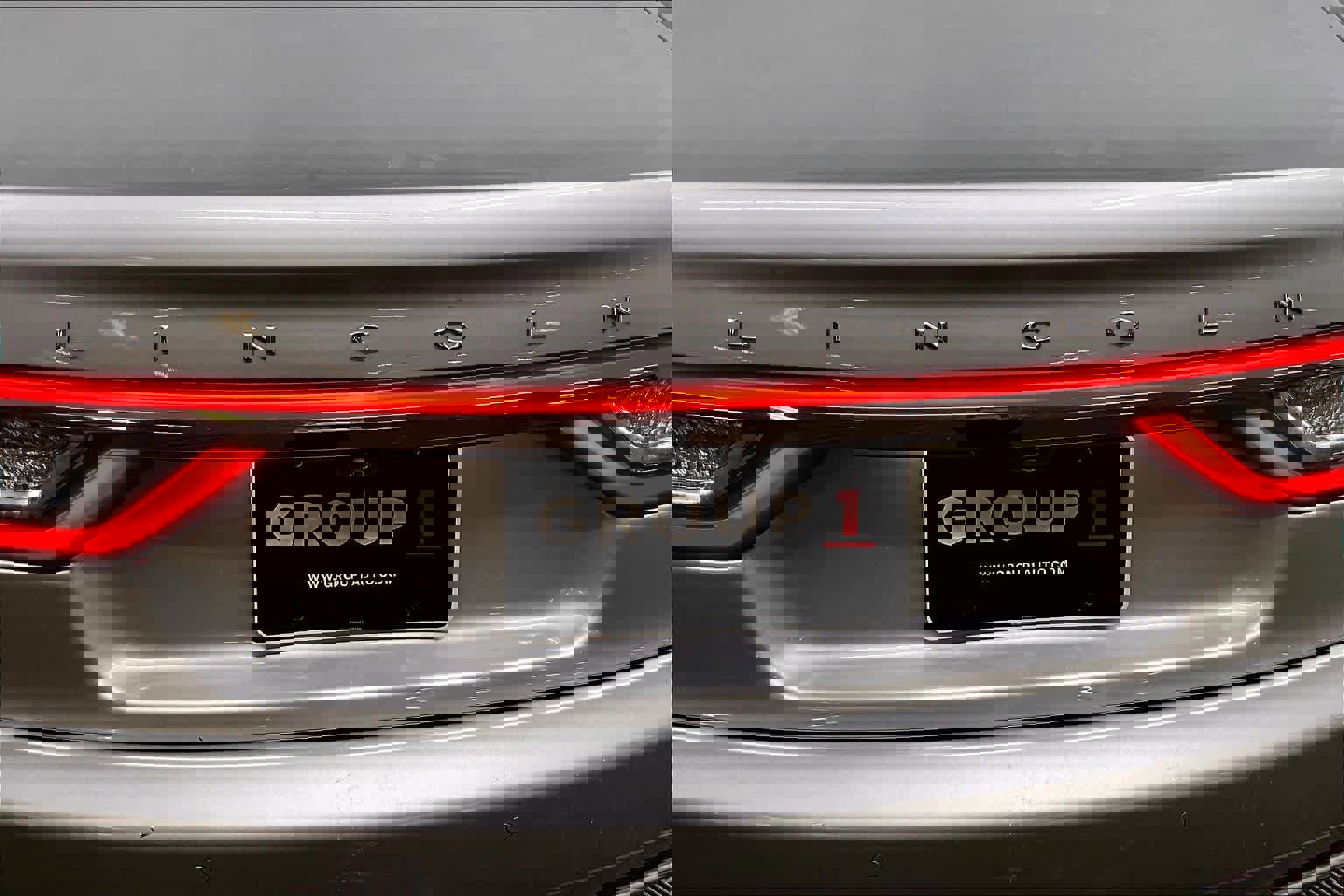 Used 2018 Lincoln Continental Reserve w/ Continental Climate Package image 30