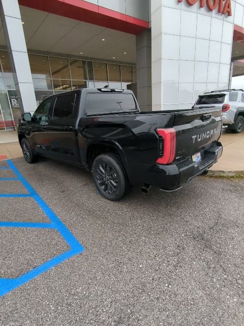 Used 2023 Toyota Tundra Platinum AWD/4WD image 6