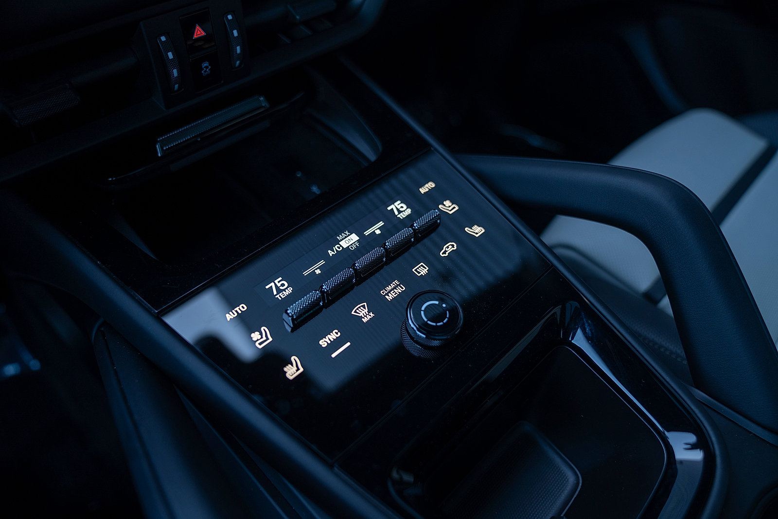 Certified 2025 Porsche Cayenne E-Hybrid AWD/4WD image 16