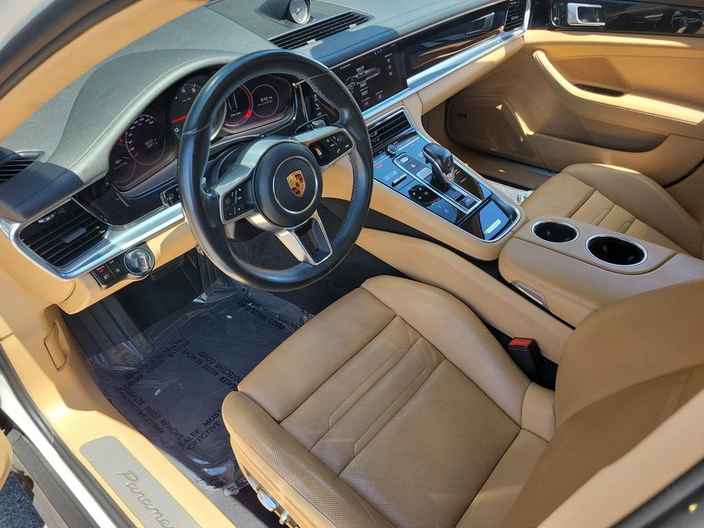 Certified 2019 Porsche Panamera RWD image 4