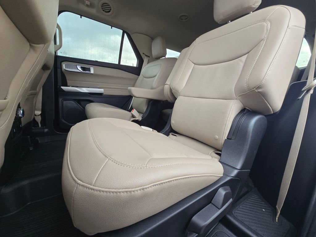 Used 2022 Ford Explorer Limited w/ Class IV Trailer Tow Package image 12