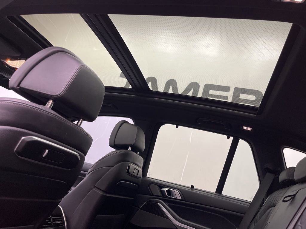 Used 2024 BMW X5 M60i AWD/4WD image 16