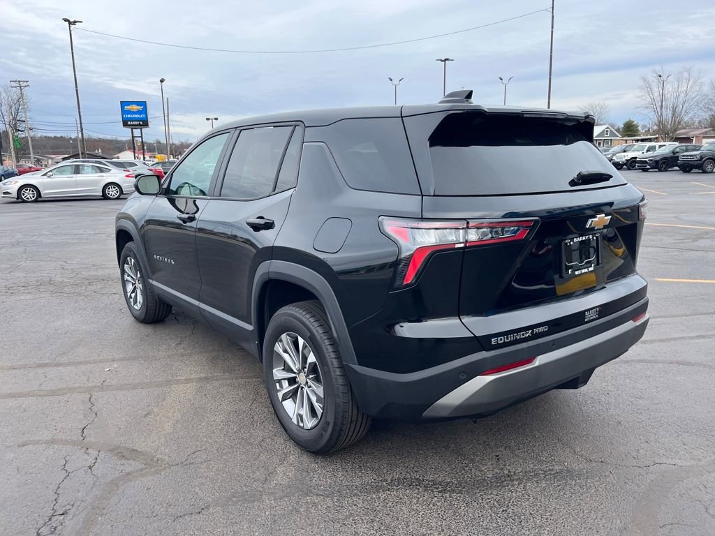 Used 2025 Chevrolet Equinox LT image 3