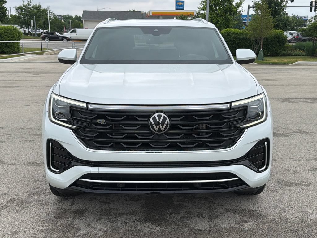 Certified 2024 Volkswagen Atlas Cross Sport SEL R-Line AWD/4WD image 2
