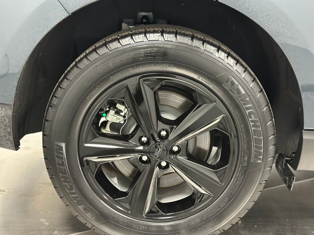 Certified 2024 Ford Edge SE image 24