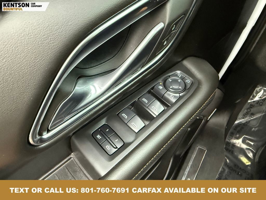 Used 2024 GMC Yukon AT4 w/ AT4 Premium Plus Package image 17