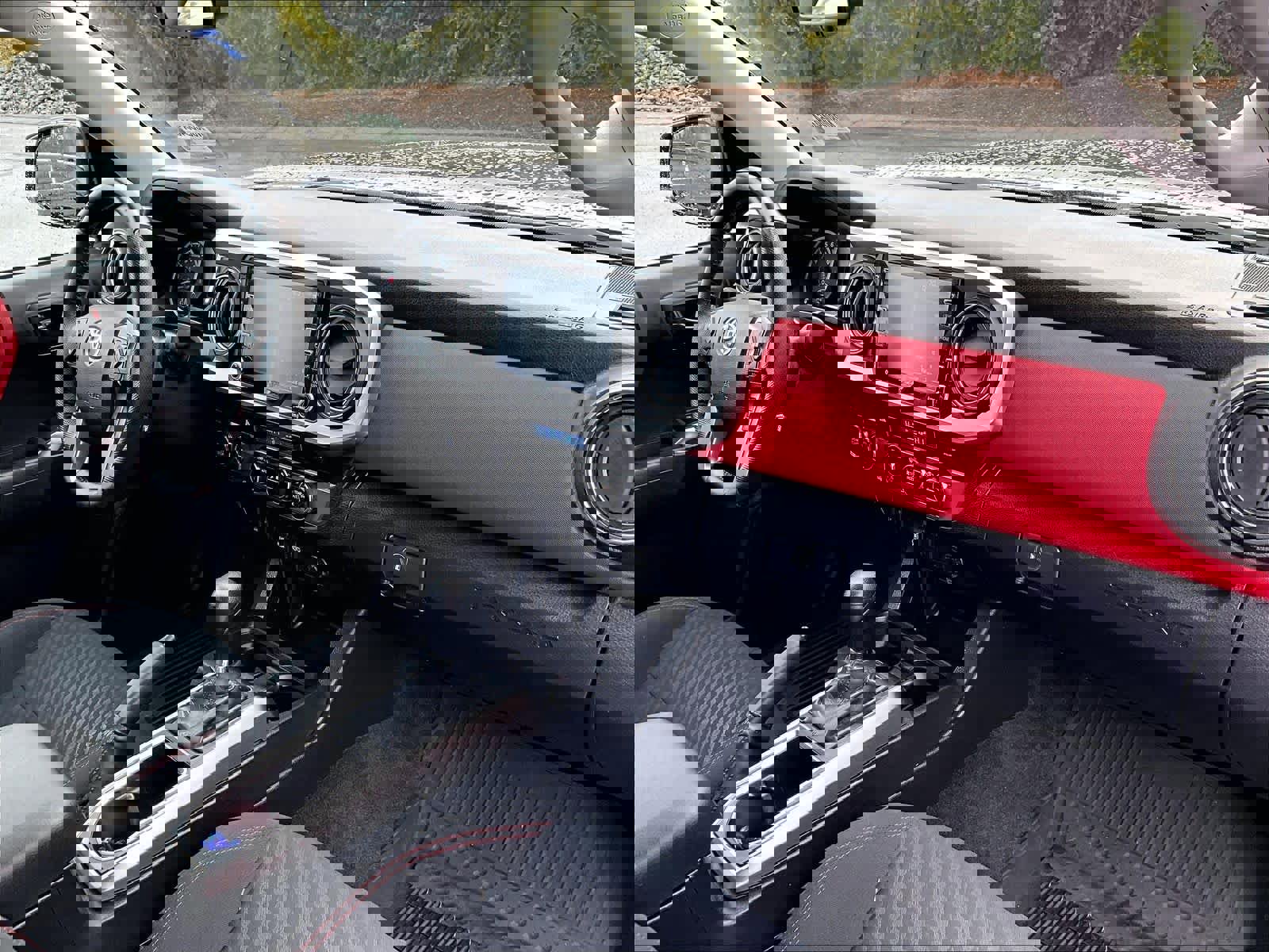 Used 2023 Toyota Tacoma SR5 AWD/4WD image 14