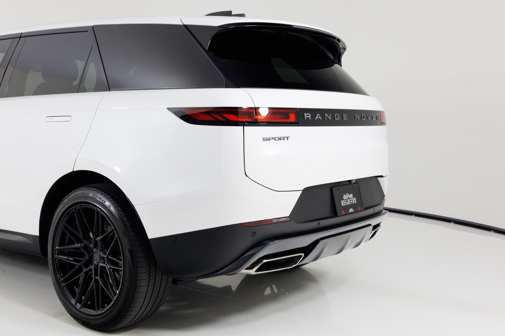 Used 2024 Land Rover Range Rover Sport SE AWD/4WD image 75