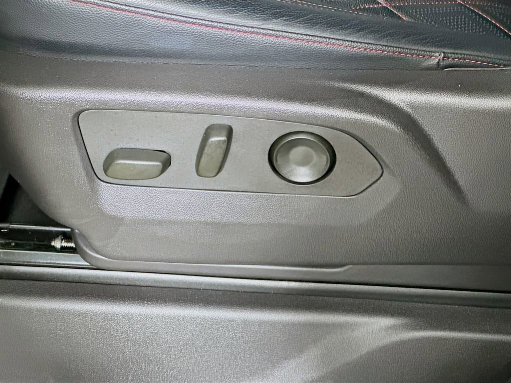 Used 2024 GMC Sierra 1500 Elevation w/ LPO, Elevation Black Package image 23