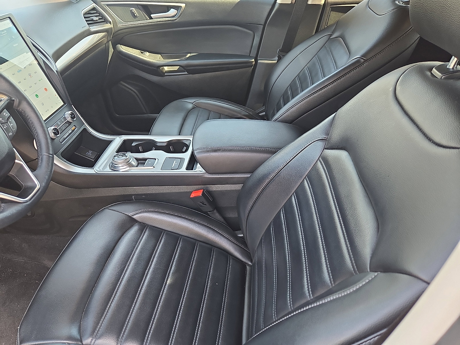 Certified 2024 Ford Edge SEL w/ Convenience Package image 12