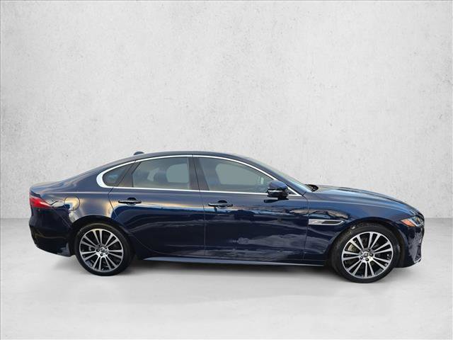 Certified 2024 Jaguar XF R-Dynamic SE image 4