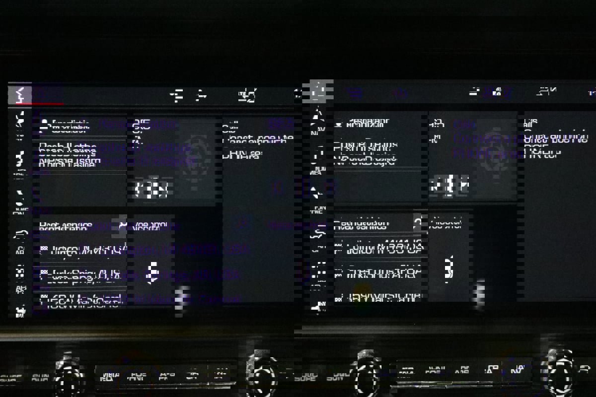 Used 2020 Porsche Macan image 54