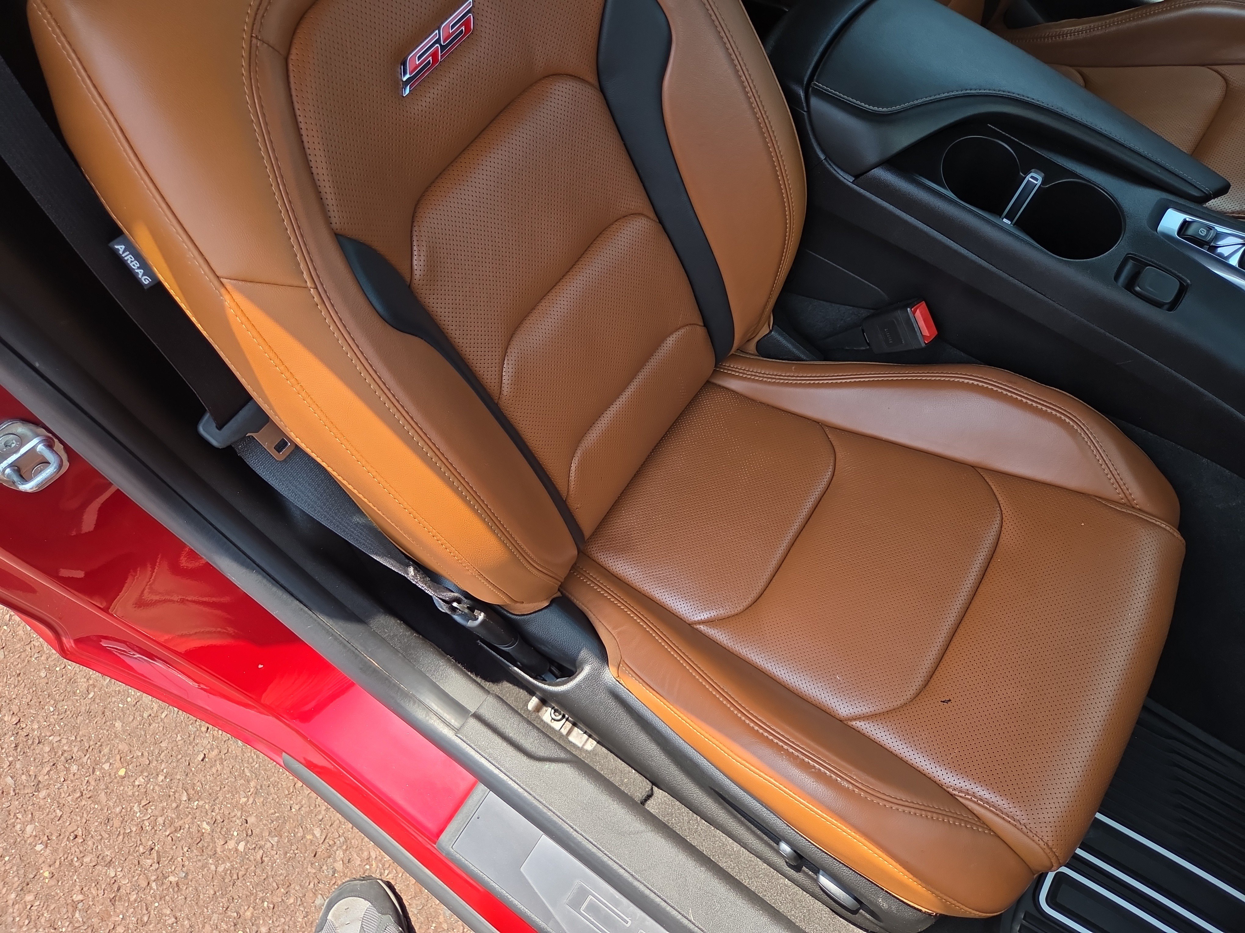 Used 2020 Chevrolet Camaro SS RWD image 20