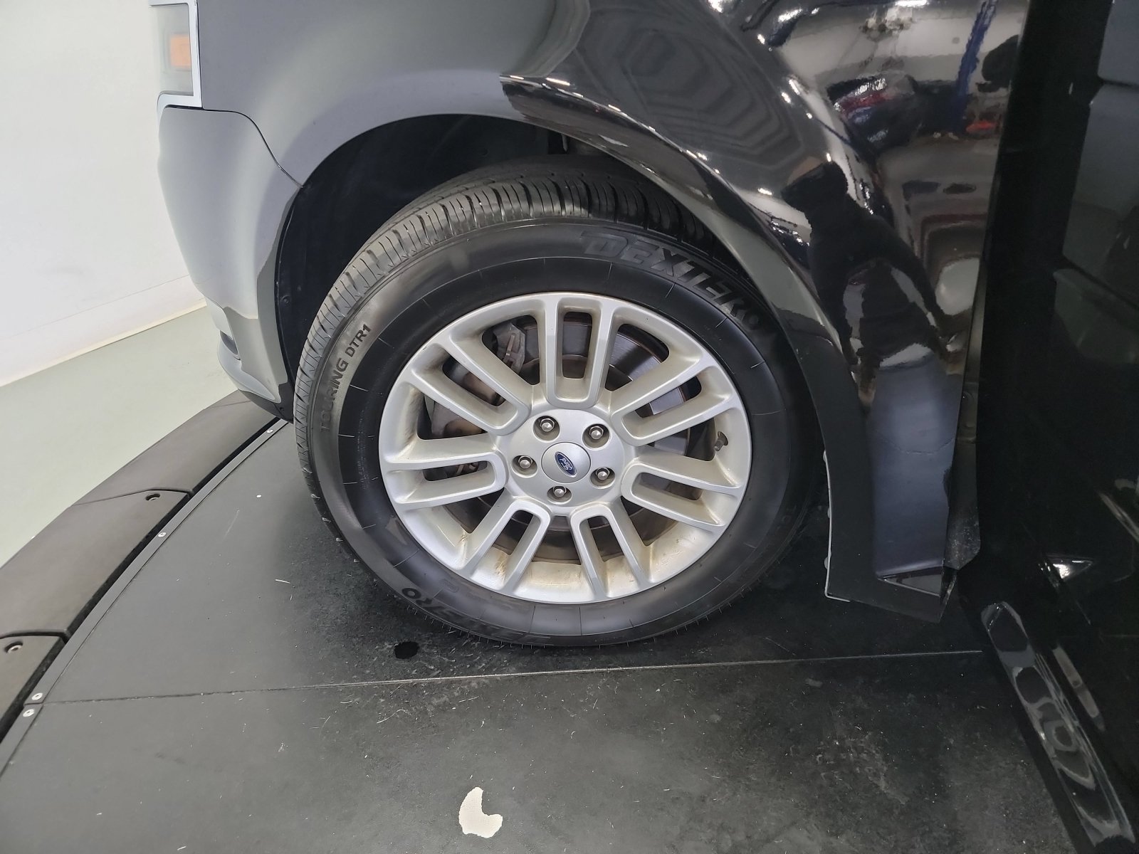 Used 2019 Ford Flex SEL w/ Equipment Group 202A AWD/4WD image 29