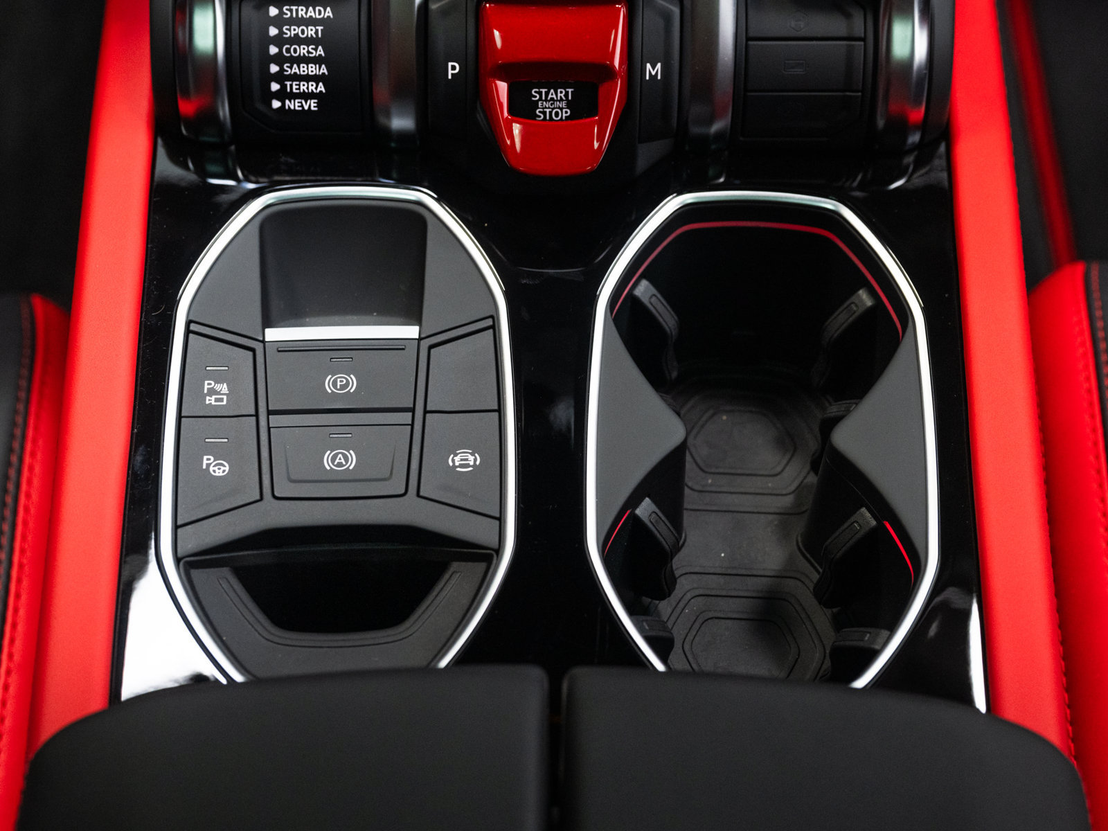 Used 2025 Lamborghini Urus SE AWD/4WD image 85