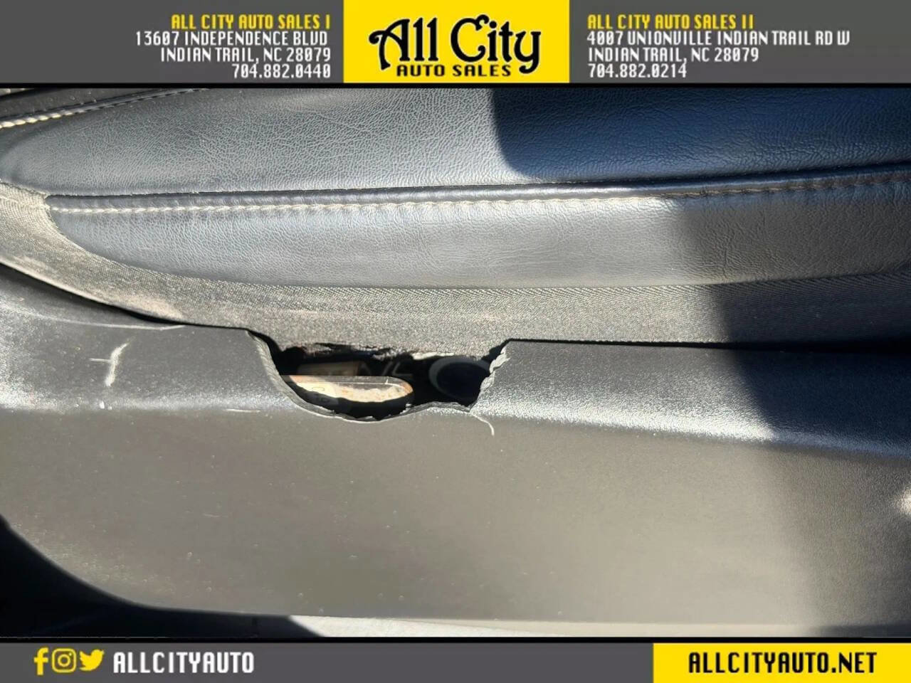 Used 2020 Chrysler Voyager Lxi FWD image 45