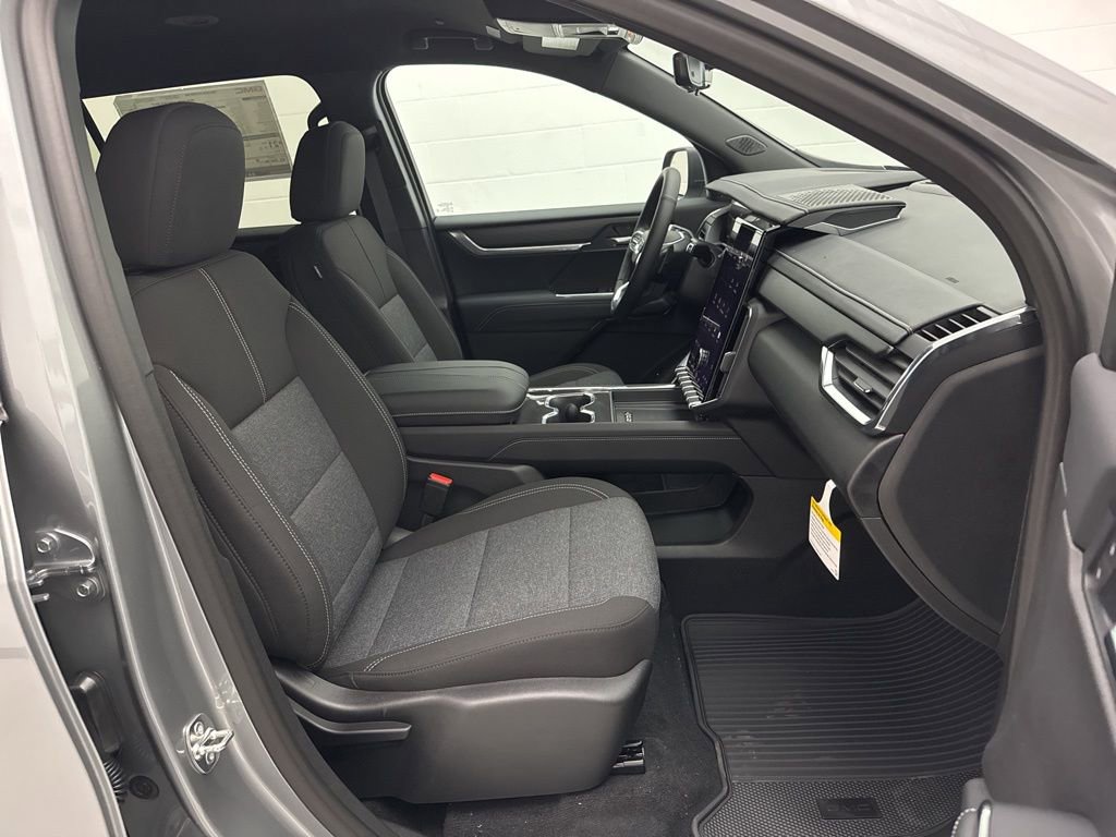 New 2026 GMC Acadia Elevation w/ LPO, All-Weather Package AWD/4WD image 64