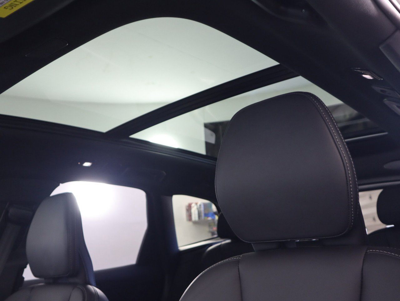 Used 2024 Volvo XC60 T8 Ultimate image 13