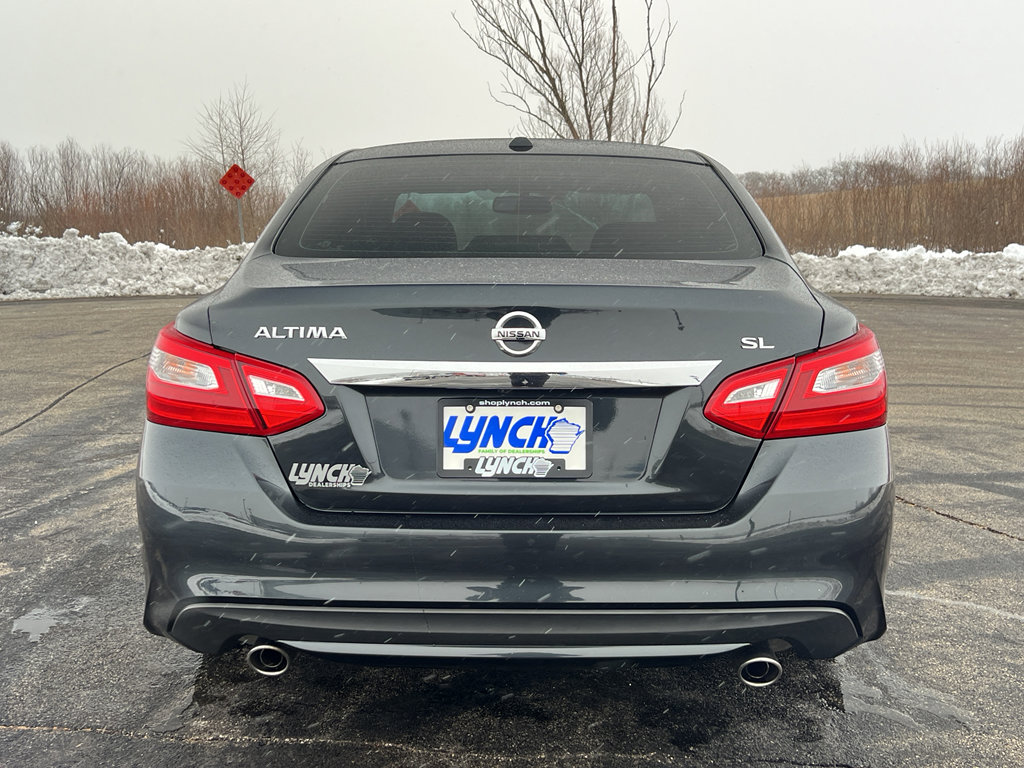 Used 2017 Nissan Altima 2.5 SL w/ 2.5 Technology Package image 3