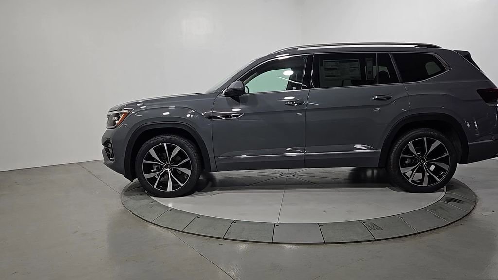 New 2026 Volkswagen Atlas SEL Premium R-Line image 2