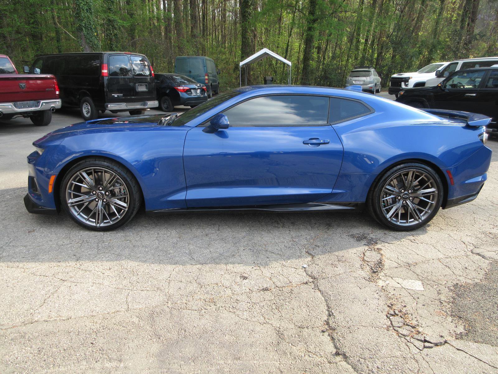 Used 2022 Chevrolet Camaro ZL1 image 2