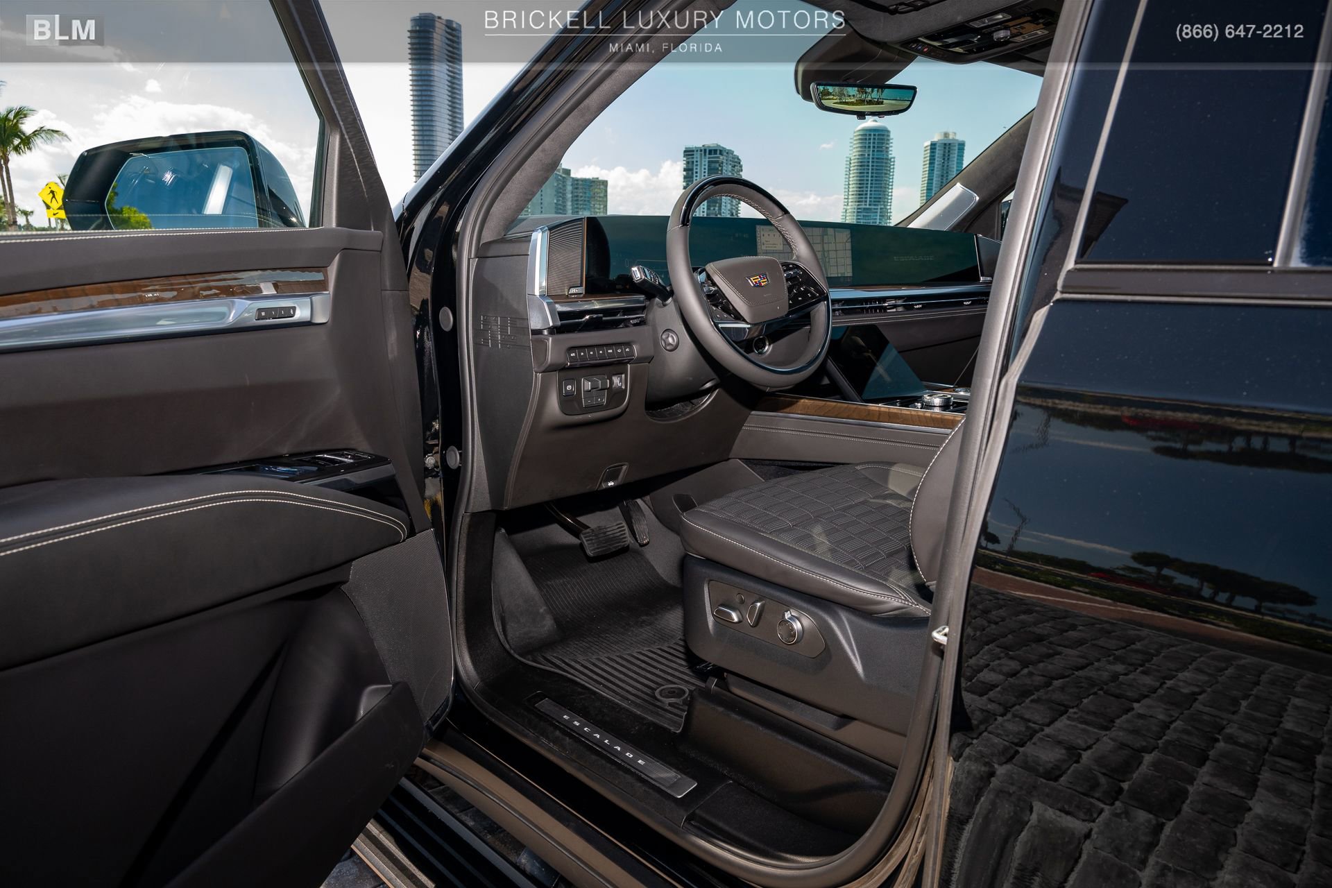 Used 2026 Cadillac Escalade Platinum Sport w/ LPO, ONYX Package AWD/4WD image 56