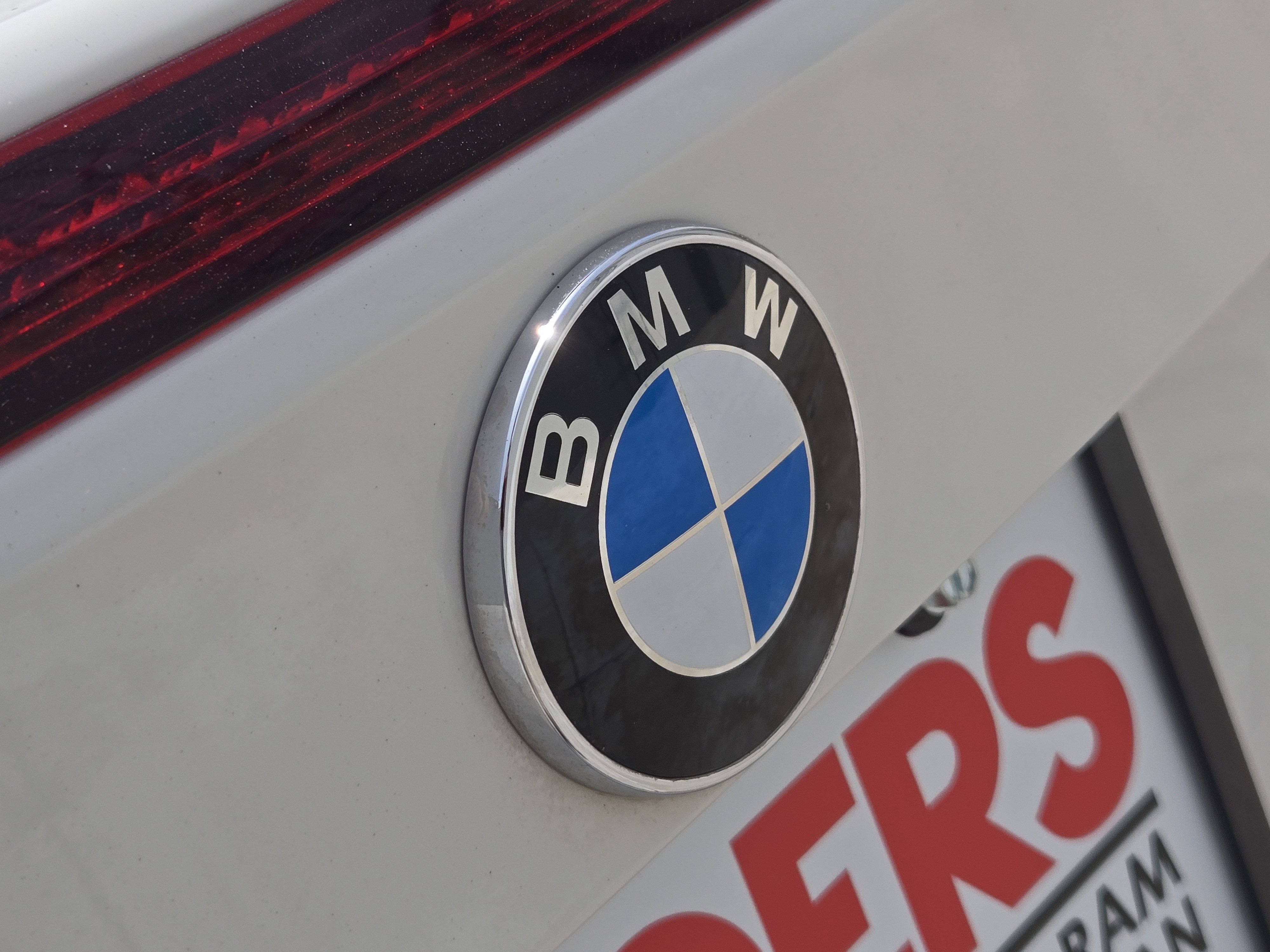 Used 2010 BMW M3 Convertible RWD image 10