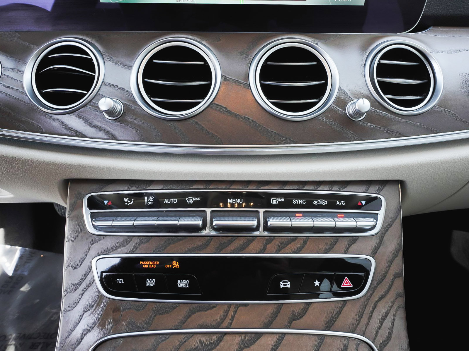 Used 2022 Mercedes-Benz E 350 4MATIC Sedan image 29