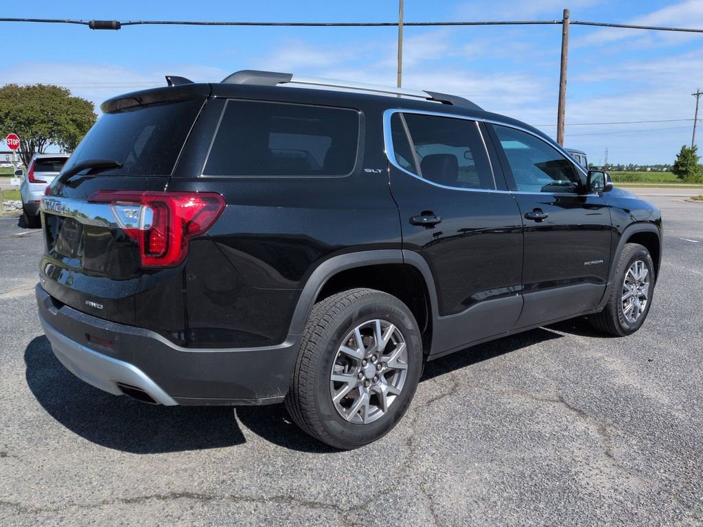 Used 2022 GMC Acadia SLT w/ Trailering Package AWD/4WD image 3