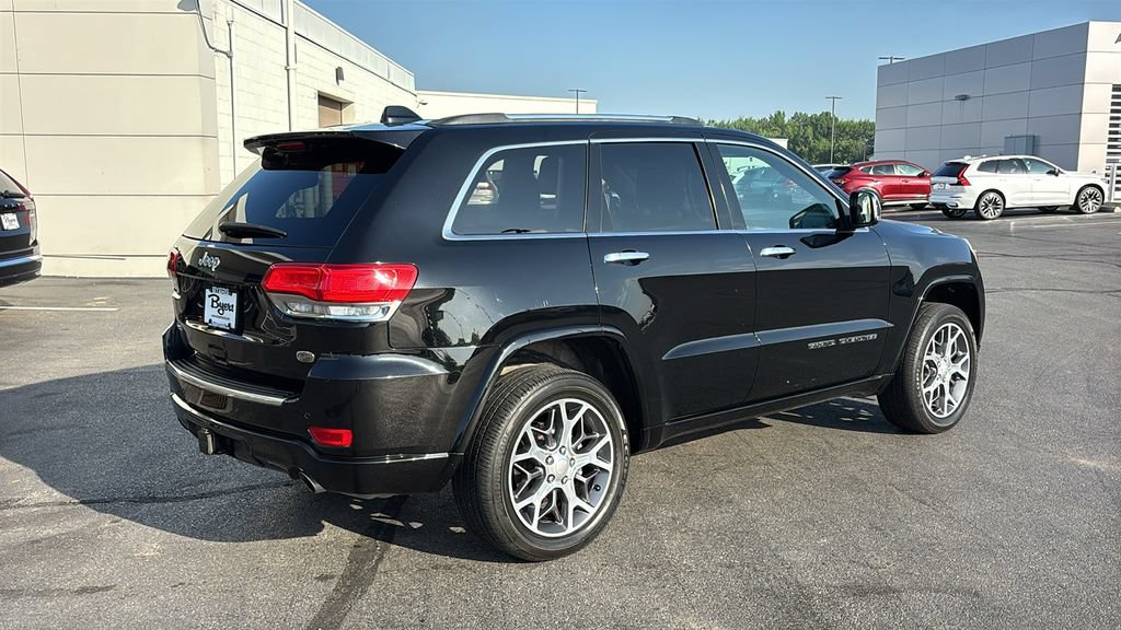 Used 2020 Jeep Grand Cherokee Overland AWD/4WD image 30