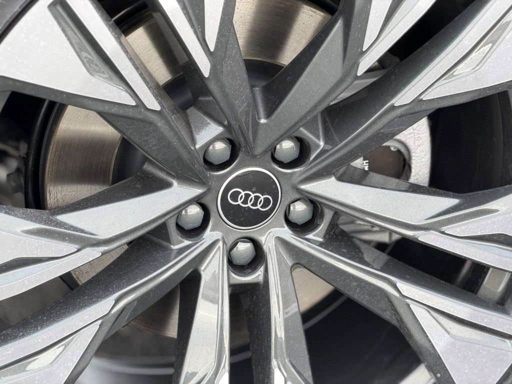 New 2026 Audi Q8 Premium Plus image 8