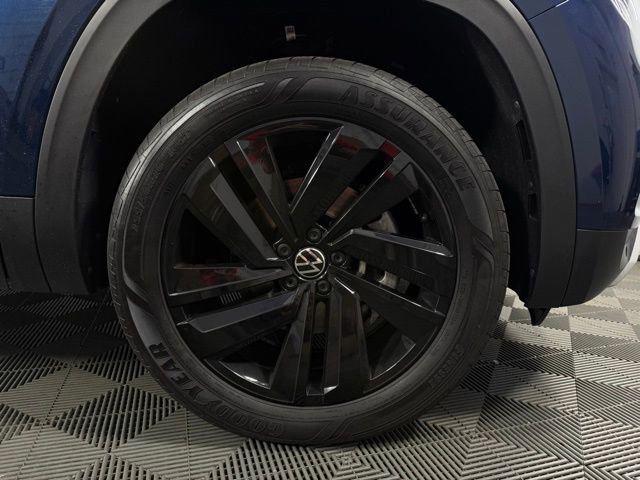 Used 2023 Volkswagen Atlas Cross Sport SE image 11