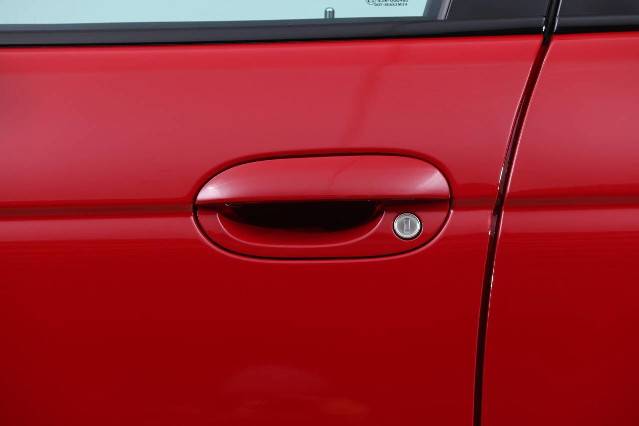 Used 2003 BMW M5 image 38