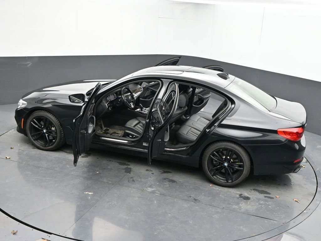 Used 2017 BMW 540i xDrive image 45