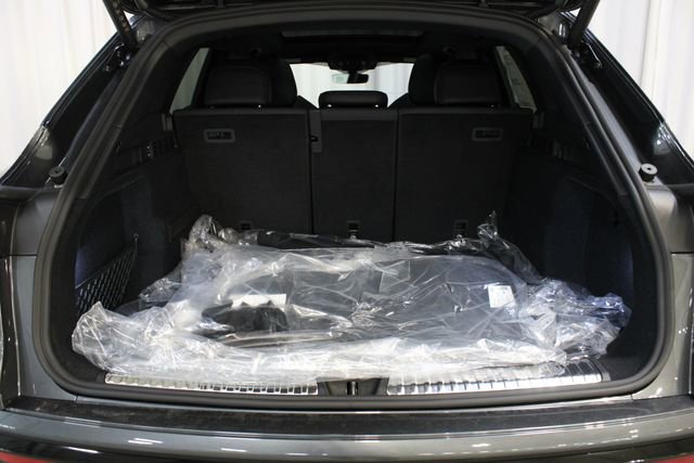 New 2025 Audi SQ5 Premium Plus AWD/4WD image 30