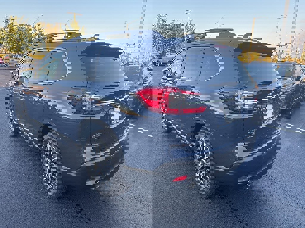 New 2025 Subaru Ascent Limited image 7