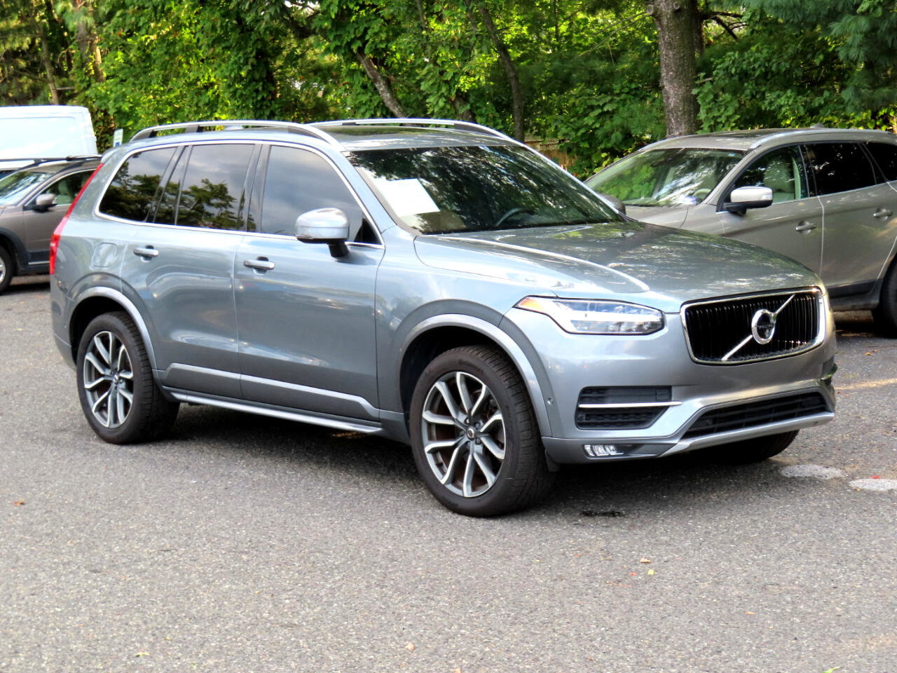 Used 2018 Volvo XC90 T6 Momentum w/ Convenience Package image 8