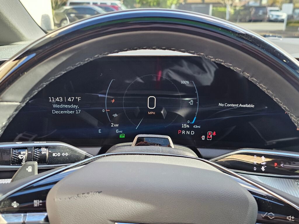 New 2026 Cadillac Optiq Luxury 1 image 32