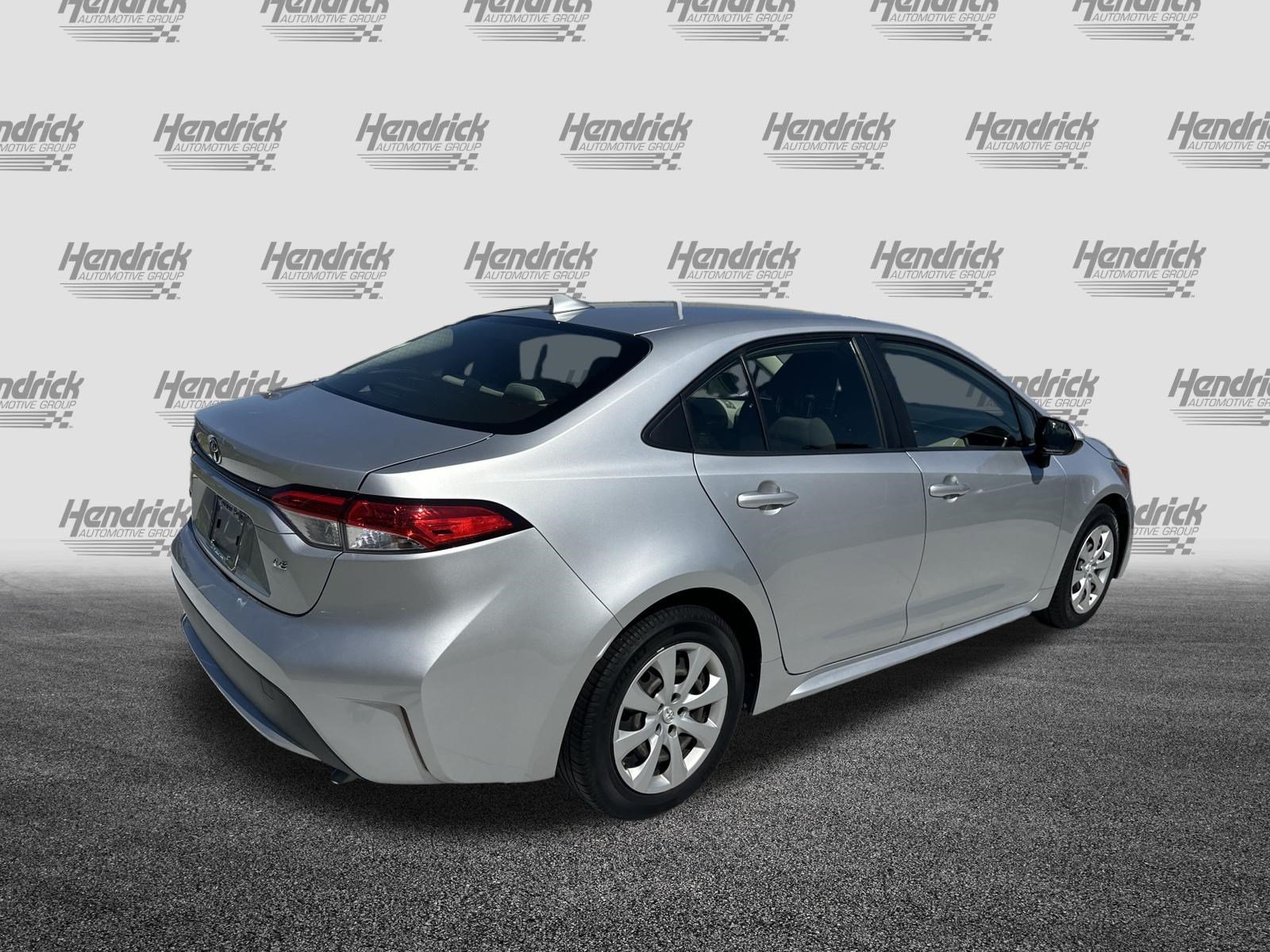 Used 2020 Toyota Corolla LE FWD image 10