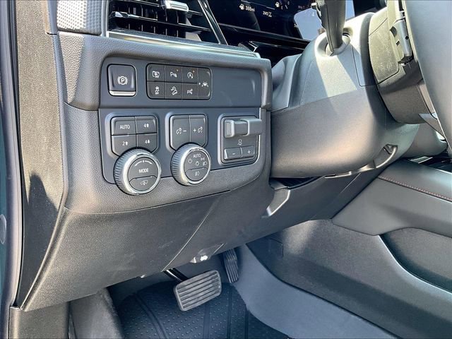 New 2026 Chevrolet Suburban RST image 31