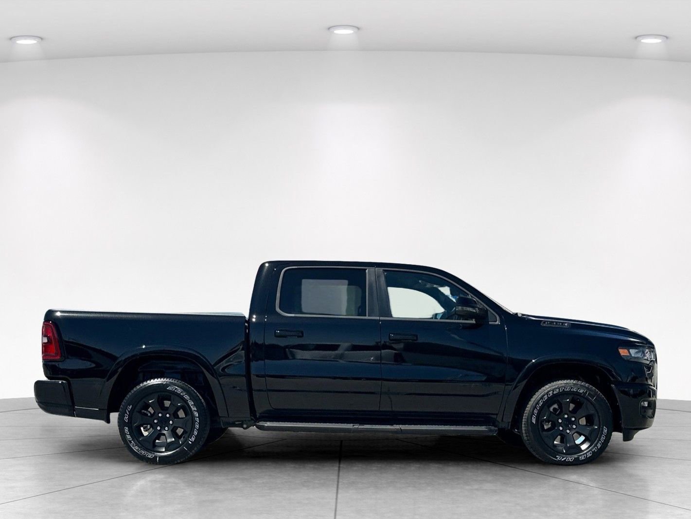 New 2026 RAM 1500 Big Horn w/ Night Edition AWD/4WD image 8